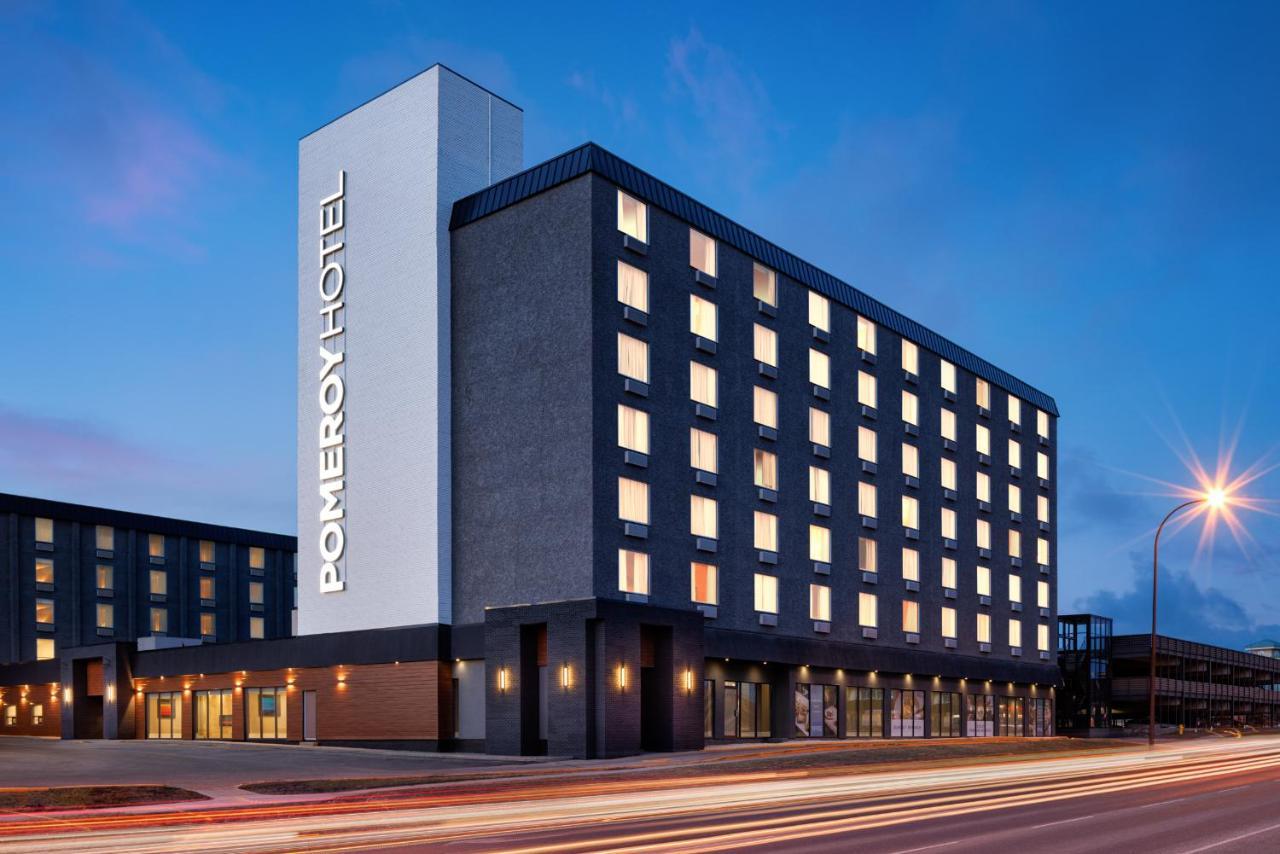 Pomeroy Hotel & Conference Centre Grande Prairie Exterior photo