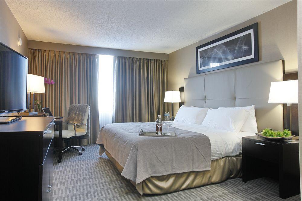 Pomeroy Hotel & Conference Centre Grande Prairie Exterior photo